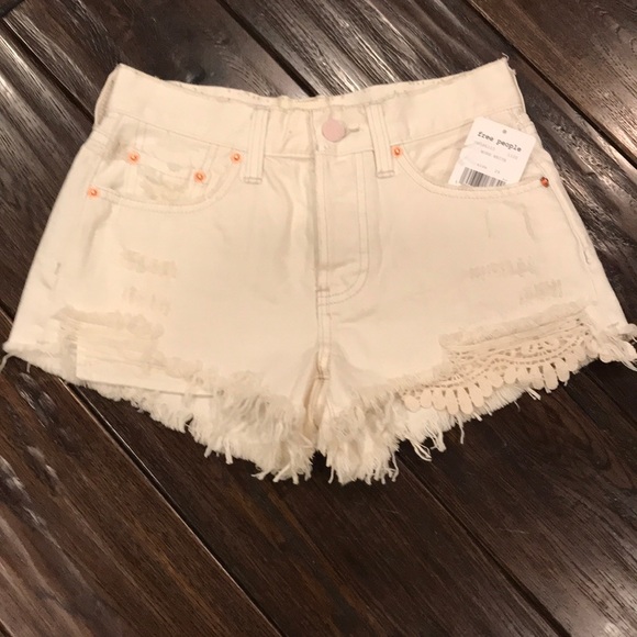 Free People Daisy Chain Distressed Shorts - Picture 4 of 6
